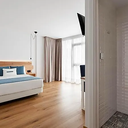Hotel Costa Da Morte 2*